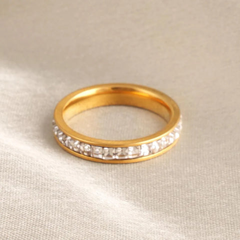Stones Band Ring
